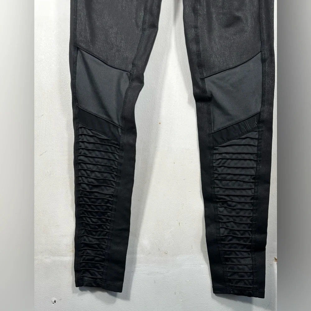 Alo Yoga High Waist Moto Leggings Black Glossy Womens Small Moto Mesh Athleisure
